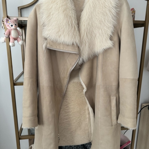 Vince  Beige Shearling Jacket Coat Sz Small - Picture 11 of 11
